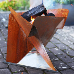 Corten Eldfat Triangel